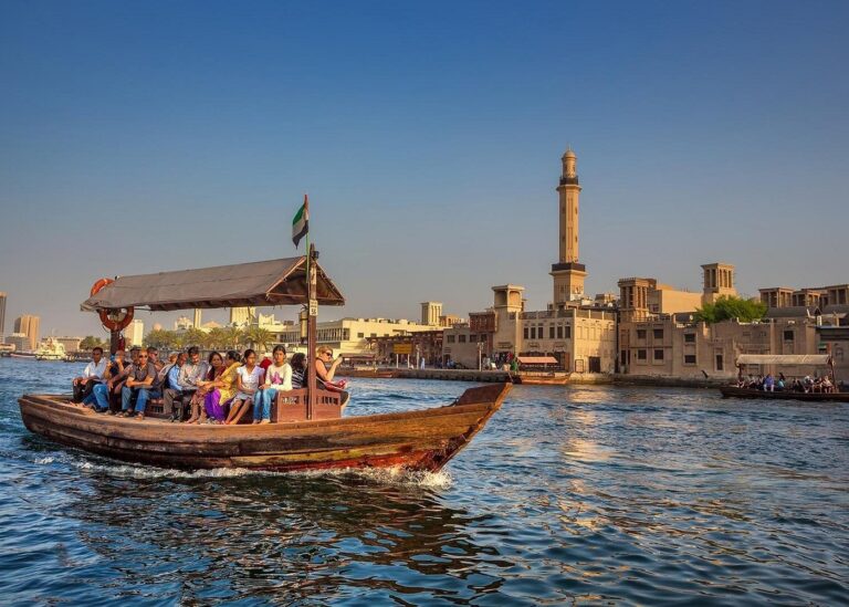 Half-Day Dubai City Tour with Blue Mosque, Creek, Souks & Abra