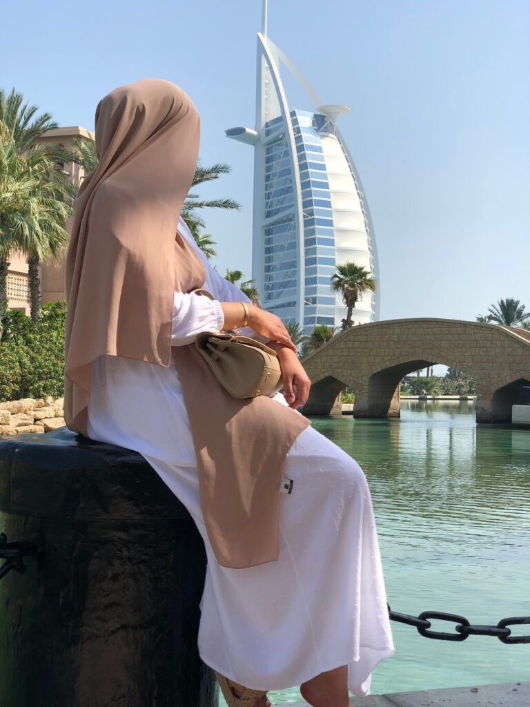 Half-Day Dubai City Tour with Blue Mosque, Creek, Souks & Abra