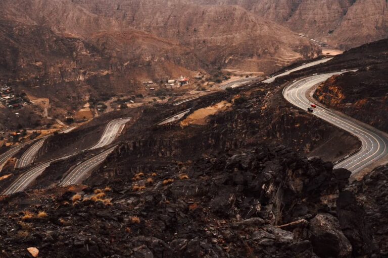Jebel Jais Mountain Tour from Dubai